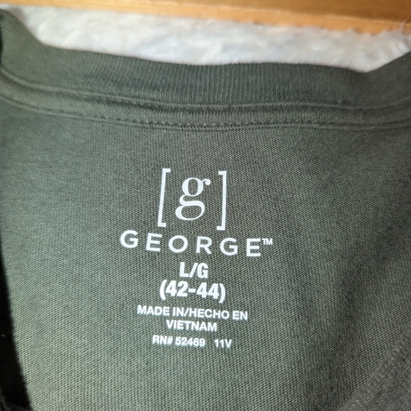 George Men's green long sleeve t-shirt - Picture 11 of 13